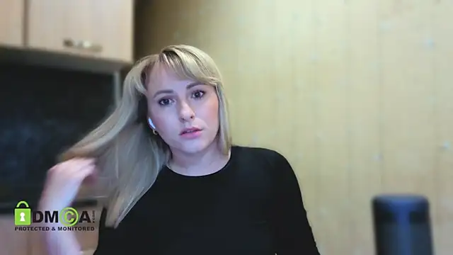 Smoorodinkaa online show from May 17, 2026, 7:43 pm