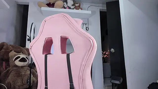 emily palmeer online show from December 31, 2024, 10:15 am