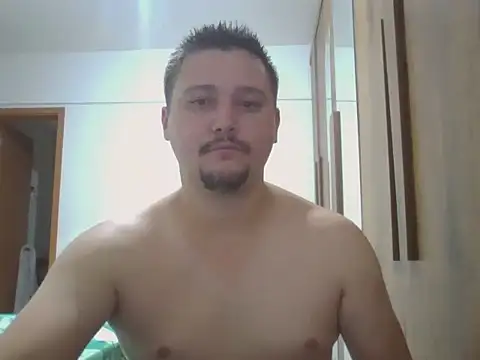 Snapshot of pablobelle chatting on October 9, 2025, 3:48 am pablobelle online show from October 9, 2025, 3:48 am