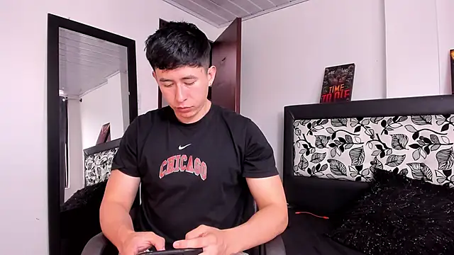 setsuna10 online show from December 3, 2024, 9:12 pm