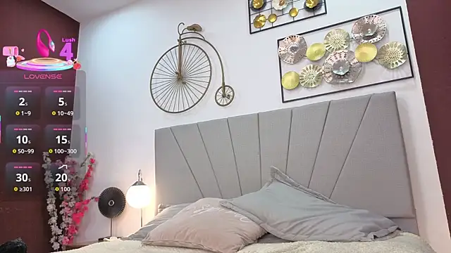 Gabriella gh online show from November 23, 2025, 8:08 pm