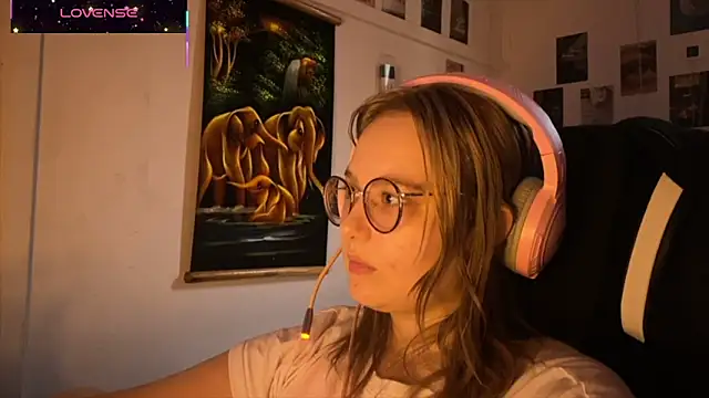 JacyWinslat online show from October 3, 2025, 2:58 pm