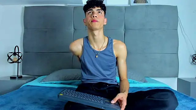 NeoRaptis online show from February 11, 2025, 8:10 pm