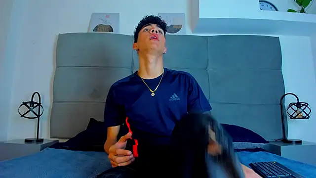 NeoRaptis online show from February 26, 2025, 8:11 pm