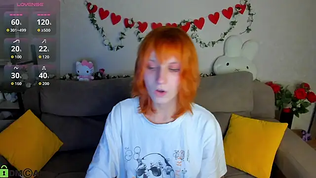 Snapshot of Little_Chips chatting on March 3, 2026, 5:19 pm Little Chips online show from March 3, 2026, 5:19 pm