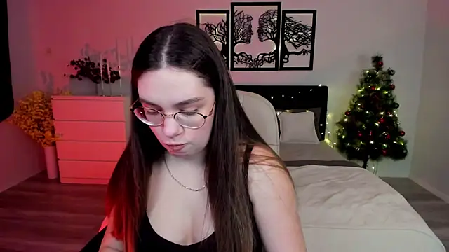 DaniellaLovely online show from December 16, 2024, 11:12 am