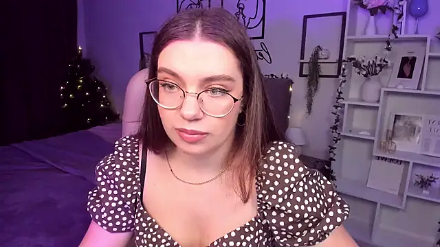 DaniellaLovely online show from January 5, 2025, 5:30 am