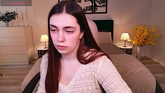 DaniellaLovely online show from February 3, 2026, 11:15 am