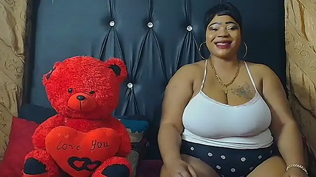 HUMONGUOUSTITSS online show from October 7, 2025, 4:15 pm