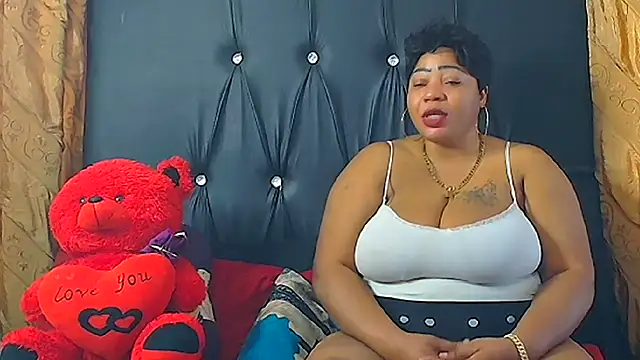 HUMONGUOUSTITSS online show from November 8, 2025, 8:14 am