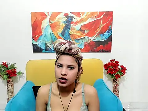 evaaelfiee online show from March 29, 2026, 3:39 am