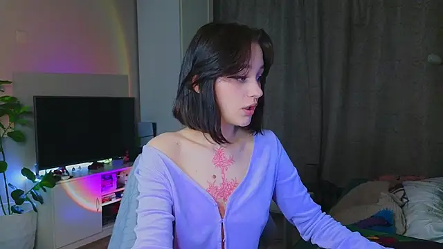 MaryRace online show from October 18, 2025, 12:17 pm