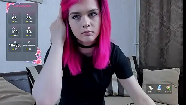 JulieTaylors online show from September 25, 2025, 11:52 pm