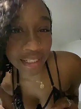 EscorpiLeoncita online show from March 29, 2026, 4:56 am