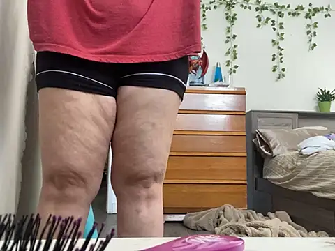 Kittyymaze1 online show from February 20, 2025, 7:41 pm