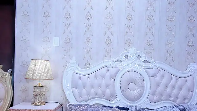 TiaraRosse online show from February 11, 2025, 11:43 am