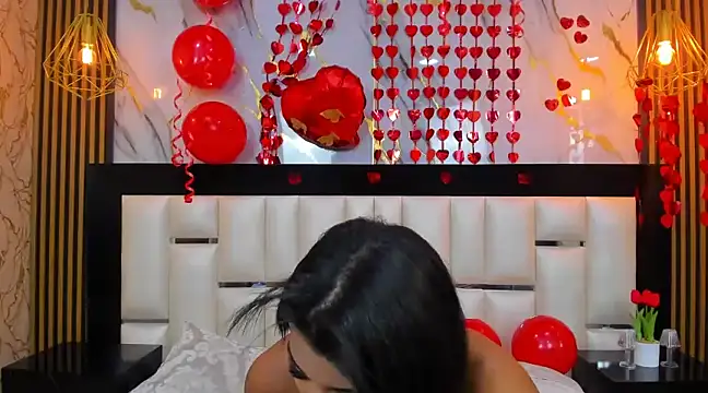 TiaraRosse online show from February 13, 2025, 4:43 am