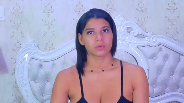 TiaraRosse online show from September 30, 2025, 12:54 pm