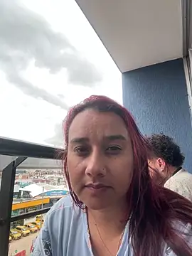 Cafeziitha02 online show from October 21, 2025, 5:24 pm