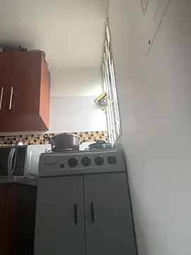 Cafeziitha02 online show from December 16, 2025, 8:14 pm