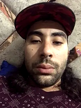 Snapshot of macg96 chatting on December 6, 2024, 2:13 am macg96 online show from December 6, 2024, 2:13 am