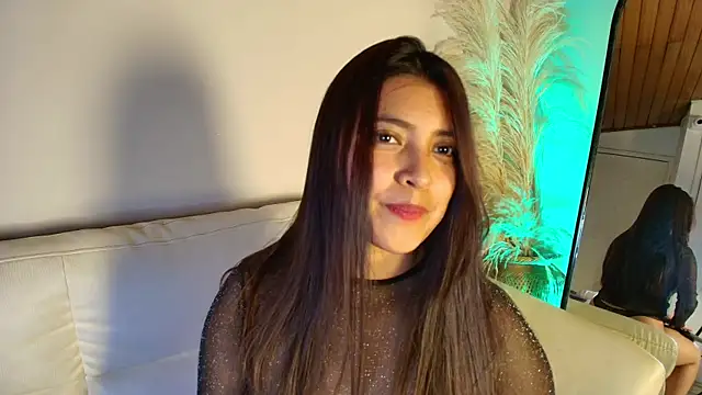 Snapshot of Rebeca_Williams_ chatting on February 4, 2025, 2:17 am Rebeca Williams online show from February 4, 2025, 2:17 am