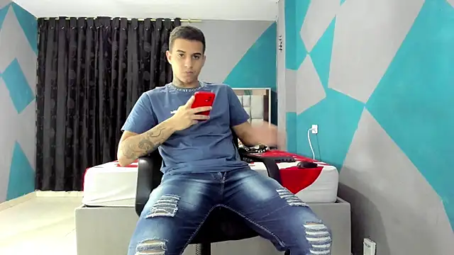 simookeler online show from January 5, 2025, 9:36 pm