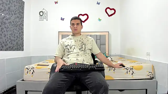 simookeler online show from October 26, 2025, 10:58 pm