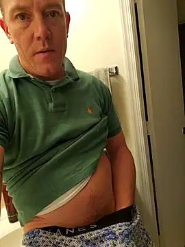 Bigtater1999 online show from November 27, 2025, 7:27 pm