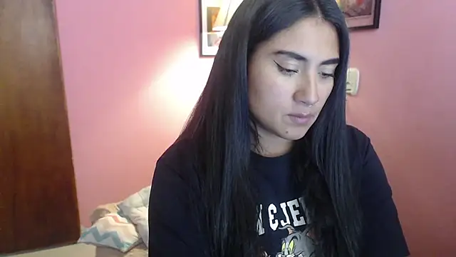 Snapshot of bunnyemilyrose36 chatting on January 6, 2026, 8:01 pm bunnyemilyrose36 online show from January 6, 2026, 8:01 pm