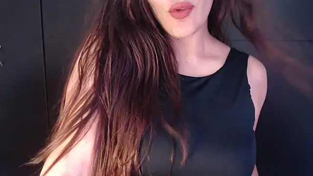 AdharaLujan online show from April 17, 2026, 3:04 pm