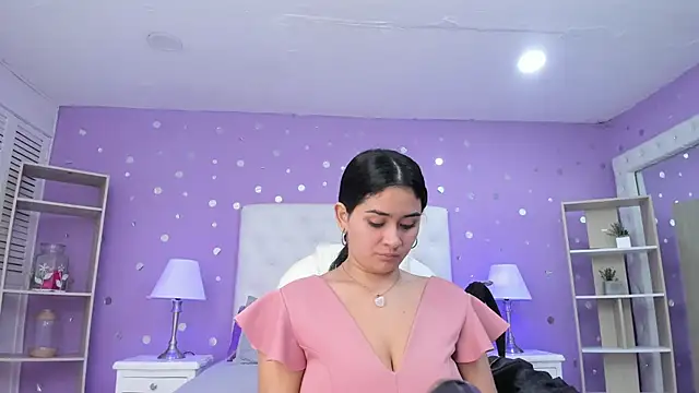 scarlette 15  online show from November 11, 2025, 3:06 am