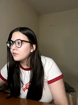 Snapshot of Prudie_Gabriella chatting on November 3, 2025, 7:15 pm Prudie Gabriella online show from November 3, 2025, 7:15 pm