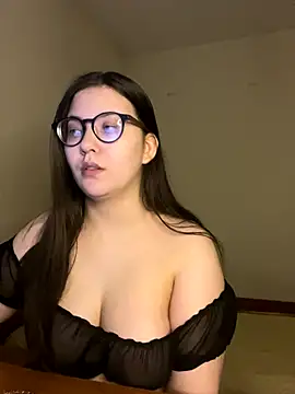 Snapshot of Prudie_Gabriella chatting on November 16, 2025, 2:11 pm Prudie Gabriella online show from November 16, 2025, 2:11 pm