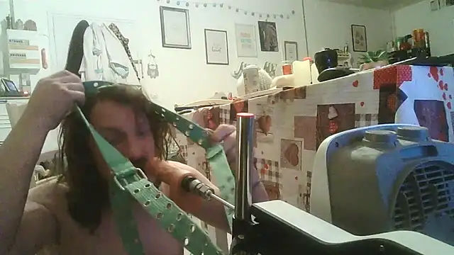 cyril020202 online show from November 4, 2025, 10:31 pm