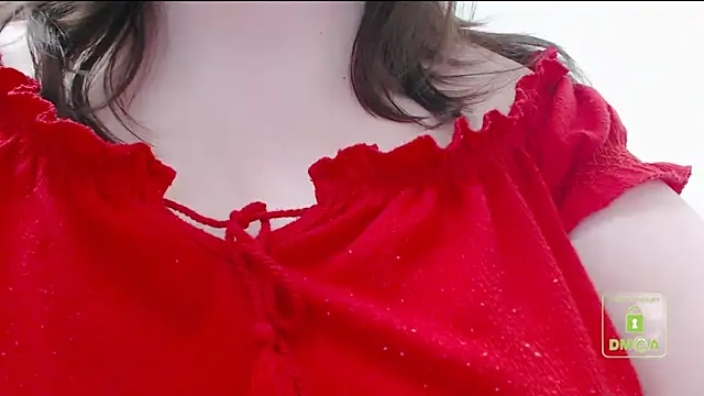 cute and hot online show from January 12, 2025, 9:19 am