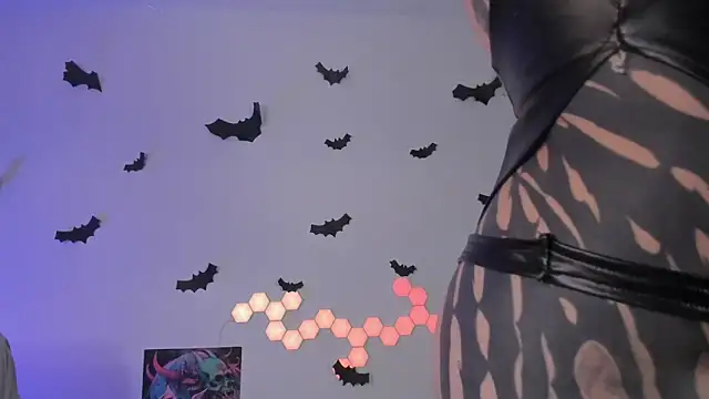 Snapshot of cyberzoe chatting on October 8, 2025, 12:08 am cyberzoe online show from October 8, 2025, 12:08 am