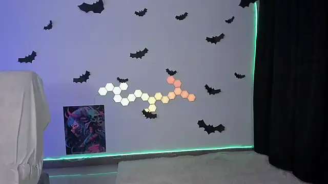 Snapshot of cyberzoe chatting on October 19, 2025, 11:33 am cyberzoe online show from October 19, 2025, 11:33 am