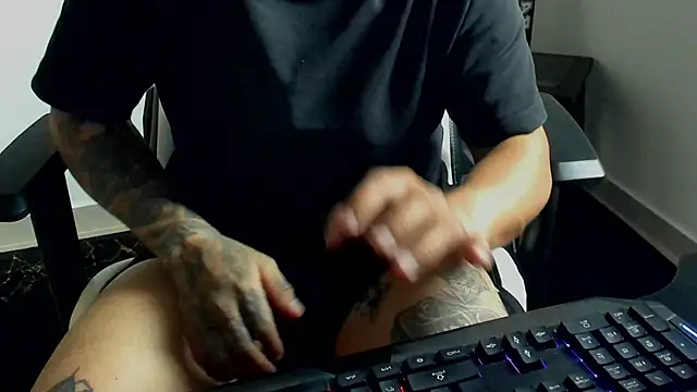 stebankechima online show from October 10, 2025, 2:38 pm