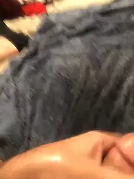 Snapshot of darksmoke011 chatting on September 21, 2025, 4:14 am darksmoke011 online show from September 21, 2025, 4:14 am