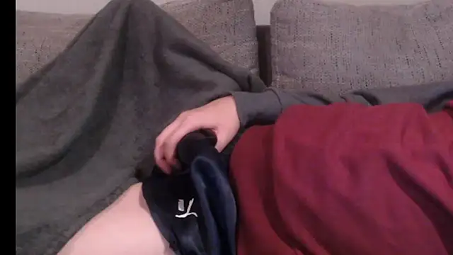 Snapshot of Shortboy84 chatting on December 18, 2024, 8:03 pm Shortboy84 online show from December 18, 2024, 8:03 pm