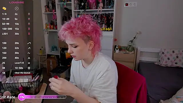 School Love online show from December 14, 2025, 7:03 am