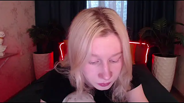 EnigmaSee online show from October 28, 2025, 8:18 am