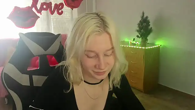 EnigmaSee online show from March 8, 2026, 2:04 am