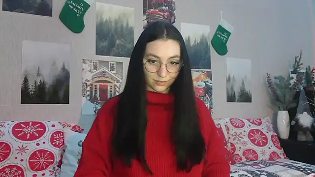 Snapshot of Fluffy_Tiffy chatting on December 19, 2024, 2:01 am Fluffy Tiffy online show from December 19, 2024, 2:01 am