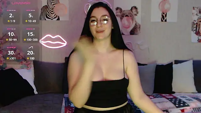 Snapshot of Fluffy_Tiffy chatting on January 31, 2025, 8:01 am Fluffy Tiffy online show from January 31, 2025, 8:01 am
