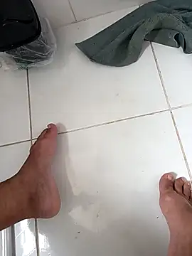 lobomisterioso13 online show from February 12, 2026, 11:38 am