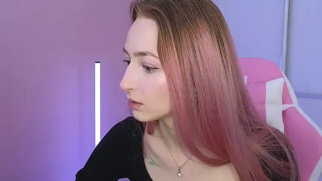 MichaDenver online show from December 16, 2024, 7:04 am