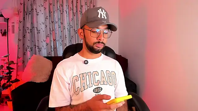  PauloDaSilva  online show from March 24, 2026, 11:48 am