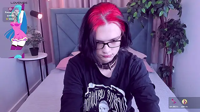 Snapshot of Justin_Care chatting on February 25, 2025, 11:44 pm Justin Care online show from February 25, 2025, 11:44 pm